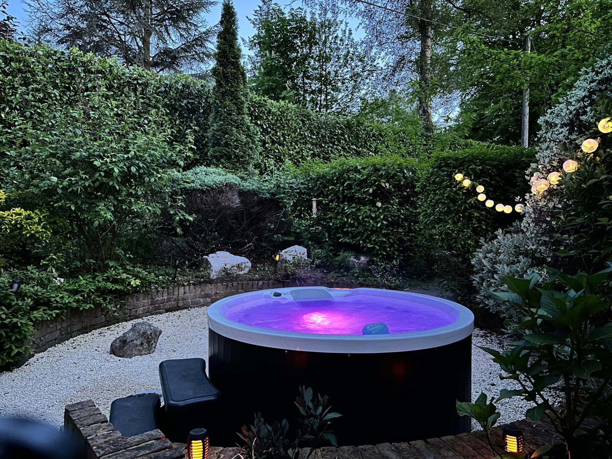 The Wabi Sabi Sanctuary Official Japanese Style With Hot Tub Between Farnham And Hindhead Holiday home *