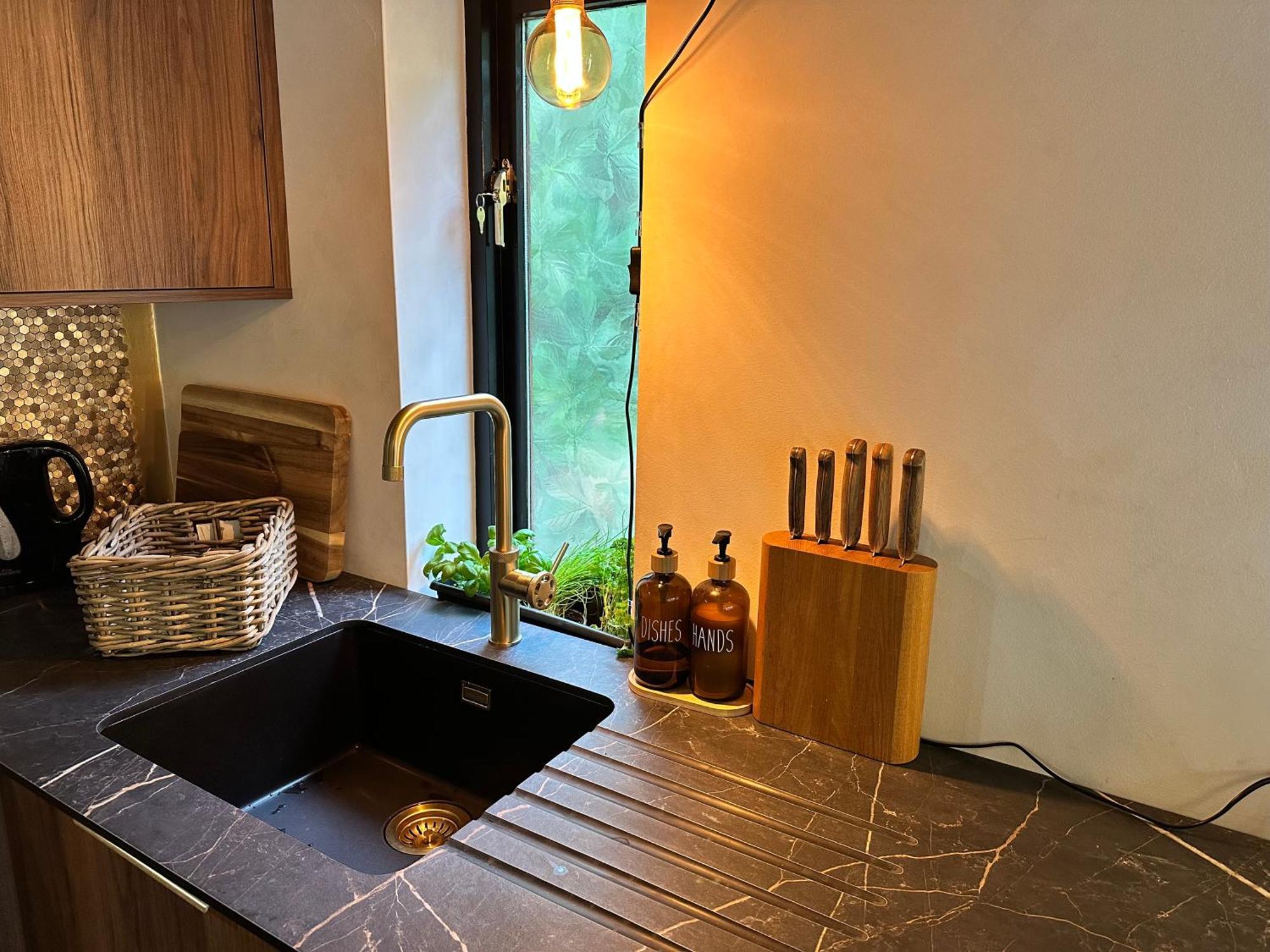 The Wabi Sabi Sanctuary Official Japanese Style With Hot Tub Between Farnham And Hindhead Holiday home Farnham (Surrey)