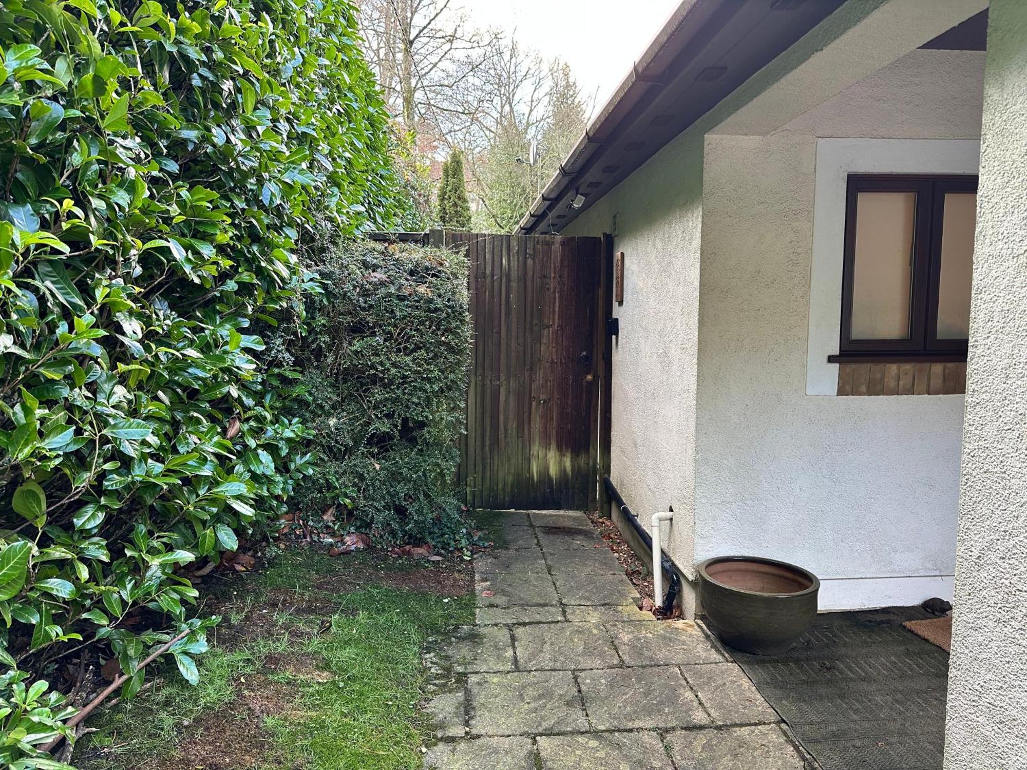 The Wabi Sabi Sanctuary Official Japanese Style With Hot Tub Between Farnham And Hindhead Holiday home *